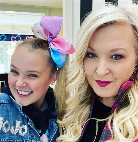 JoJo Siwa Wiki, Age, Height, Boyfriend, Family, .